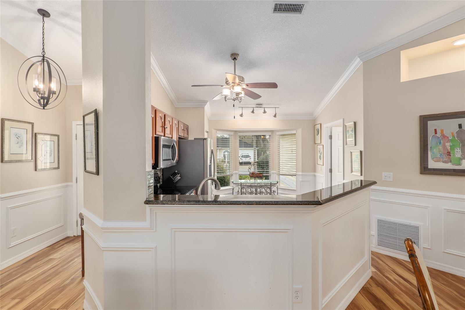 Image 21 of 79 For 2318 50th Avenue