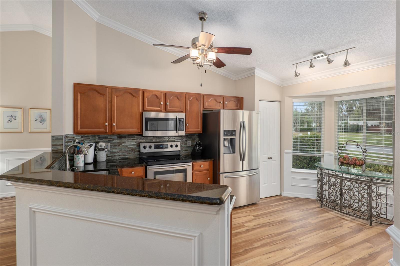 Image 22 of 79 For 2318 50th Avenue