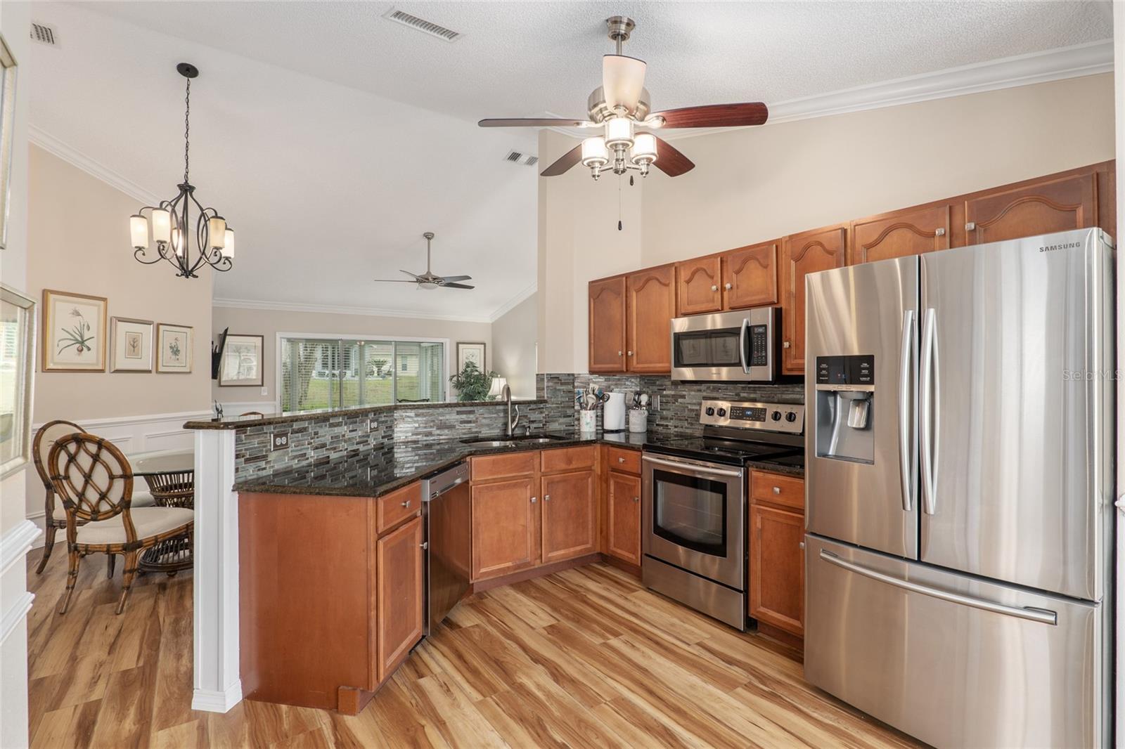 Image 25 of 79 For 2318 50th Avenue