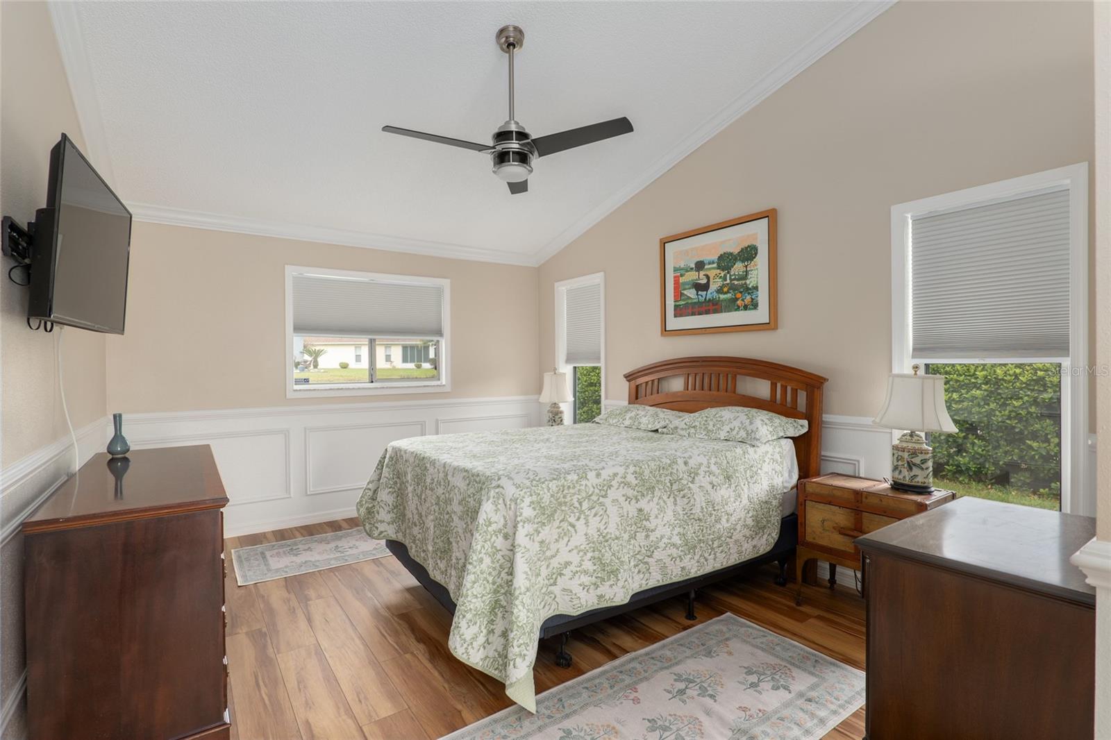 Image 30 of 79 For 2318 50th Avenue