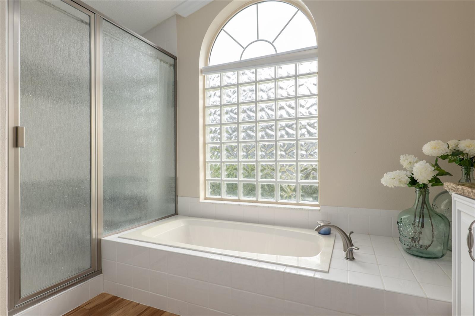 Image 35 of 79 For 2318 50th Avenue