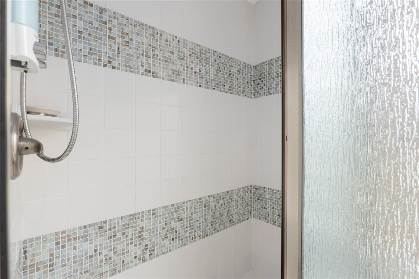 Image 37 of 79 For 2318 50th Avenue