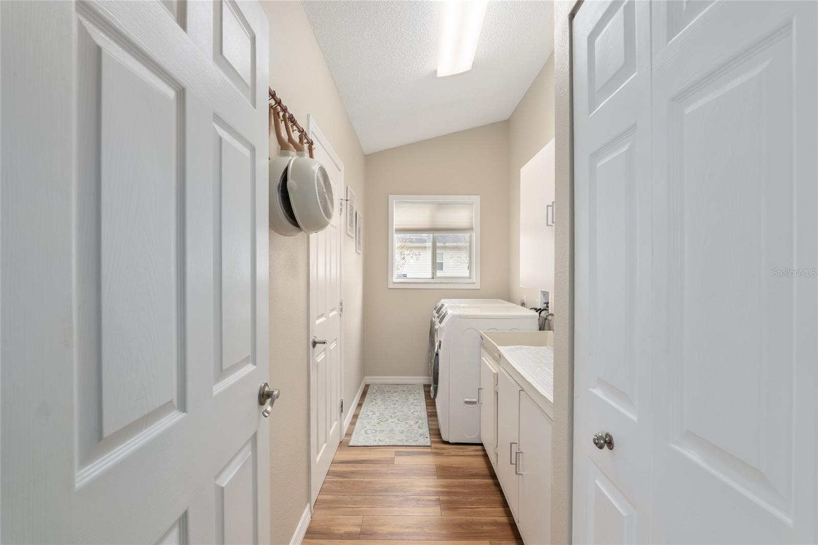 Image 47 of 79 For 2318 50th Avenue