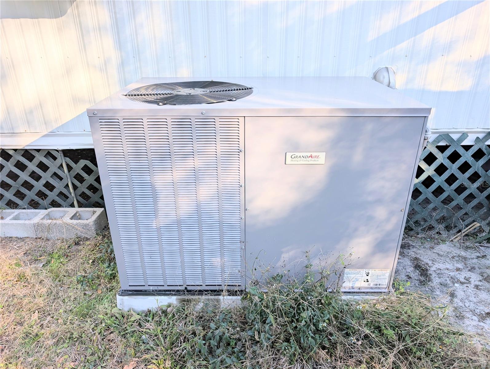 Image 26 of 32 For 3990 Bluewater Drive