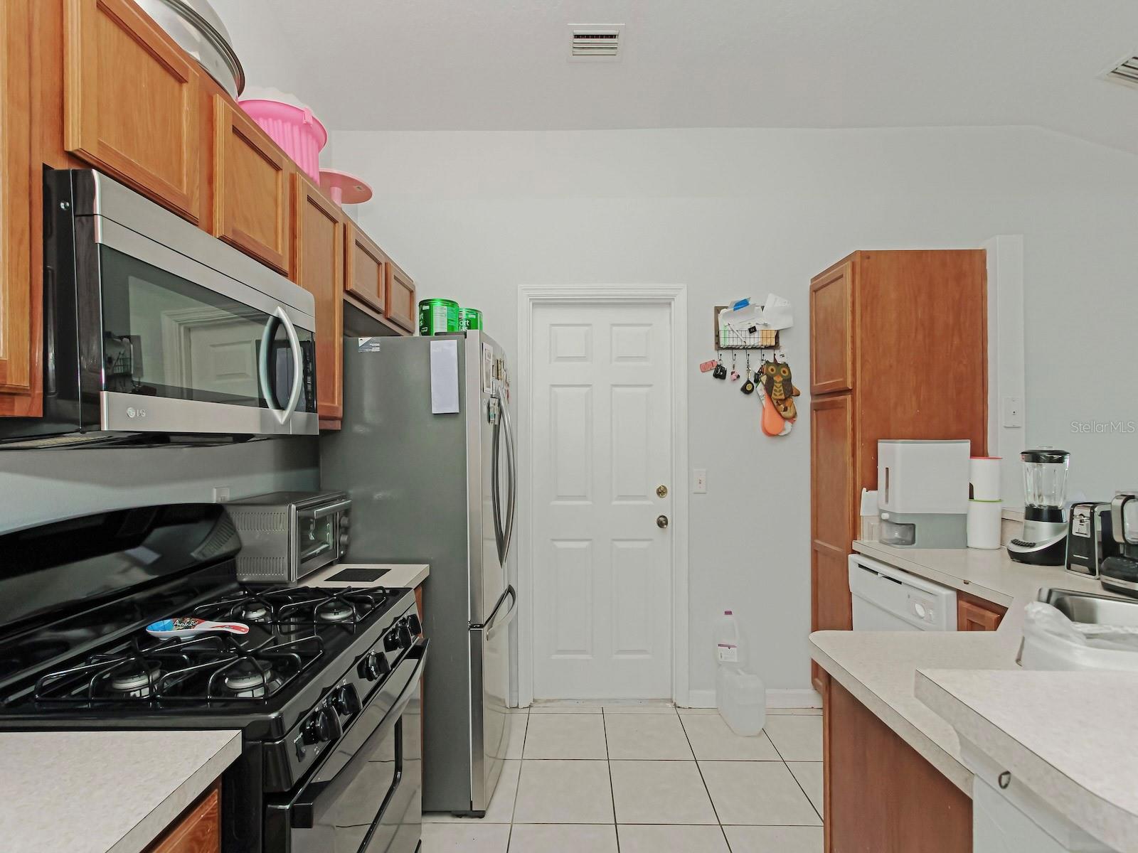 Image 10 of 29 For 6936 Needle Point Drive