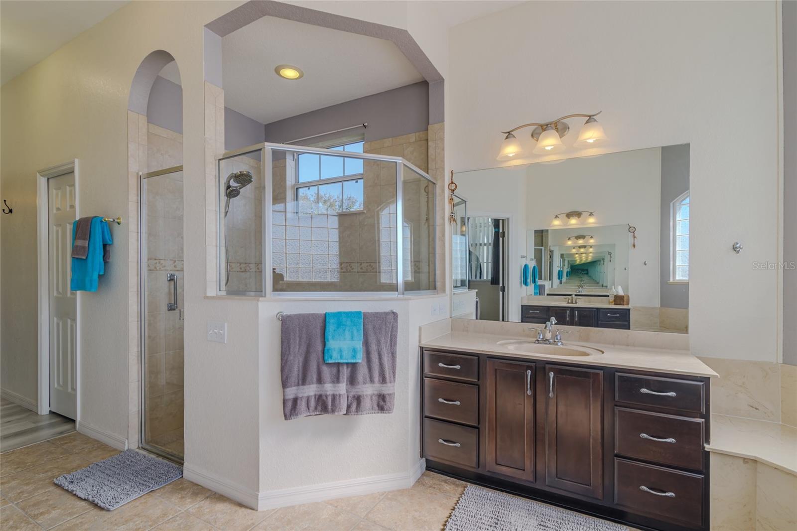 Image 19 of 55 For 6369 89th Loop