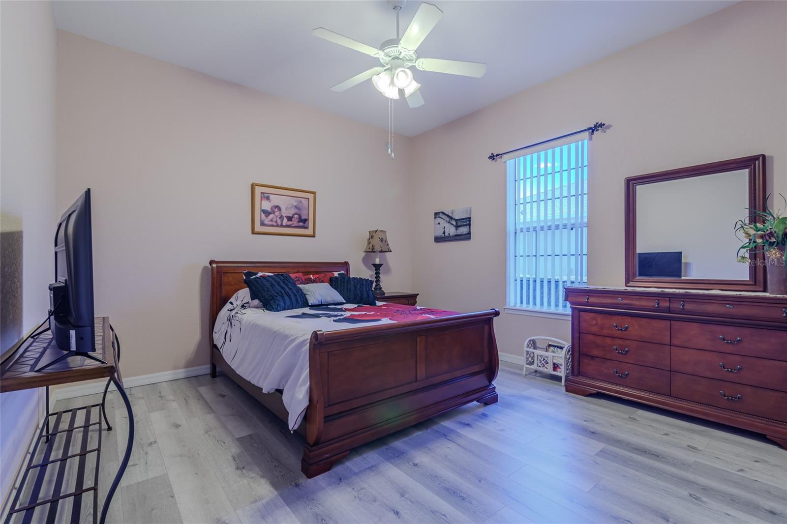 Image 40 of 55 For 6369 89th Loop