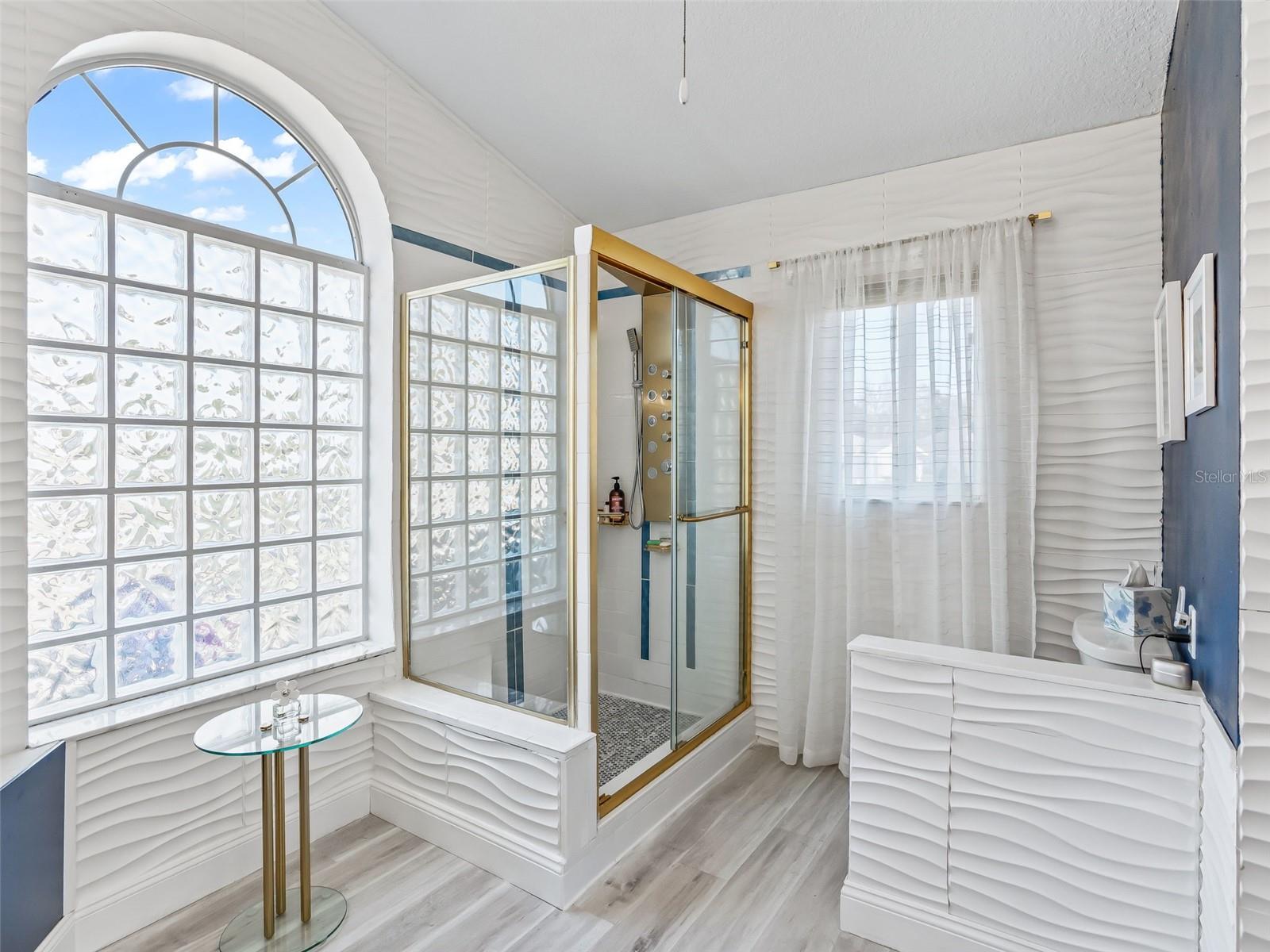 Image 26 of 40 For 5016 18th Street