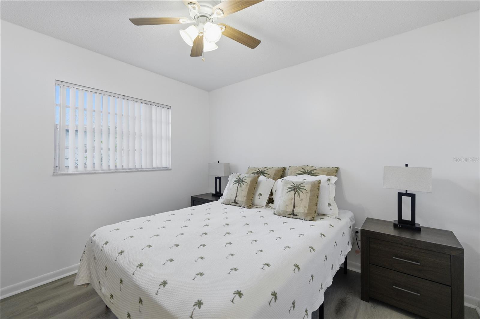 Image 16 of 37 For 12178 Palmetto Way