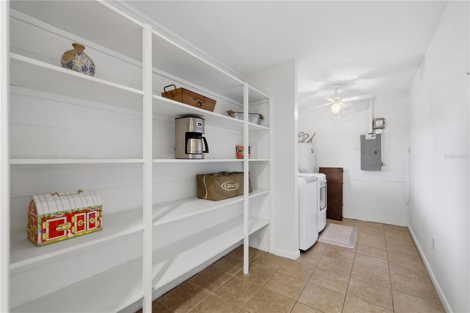 Image 23 of 37 For 12178 Palmetto Way