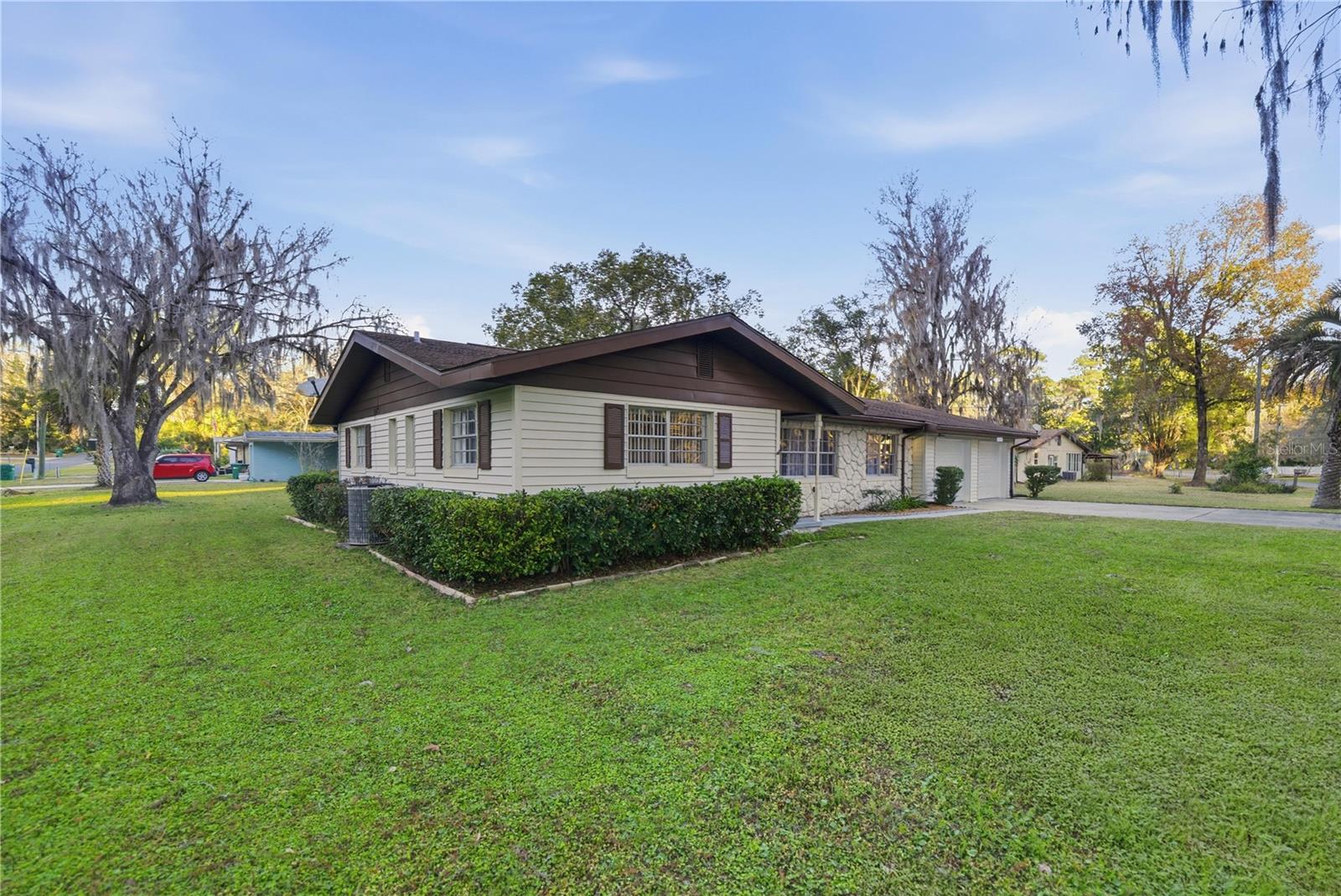 Image 3 of 37 For 12178 Palmetto Way