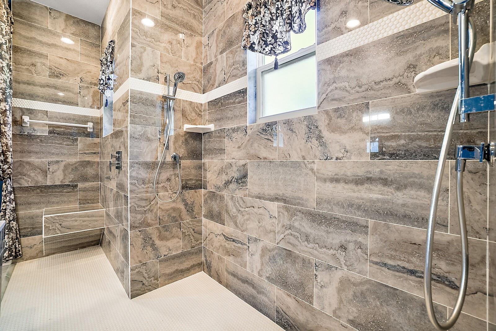 Image 21 of 35 For 4562 136th Lane