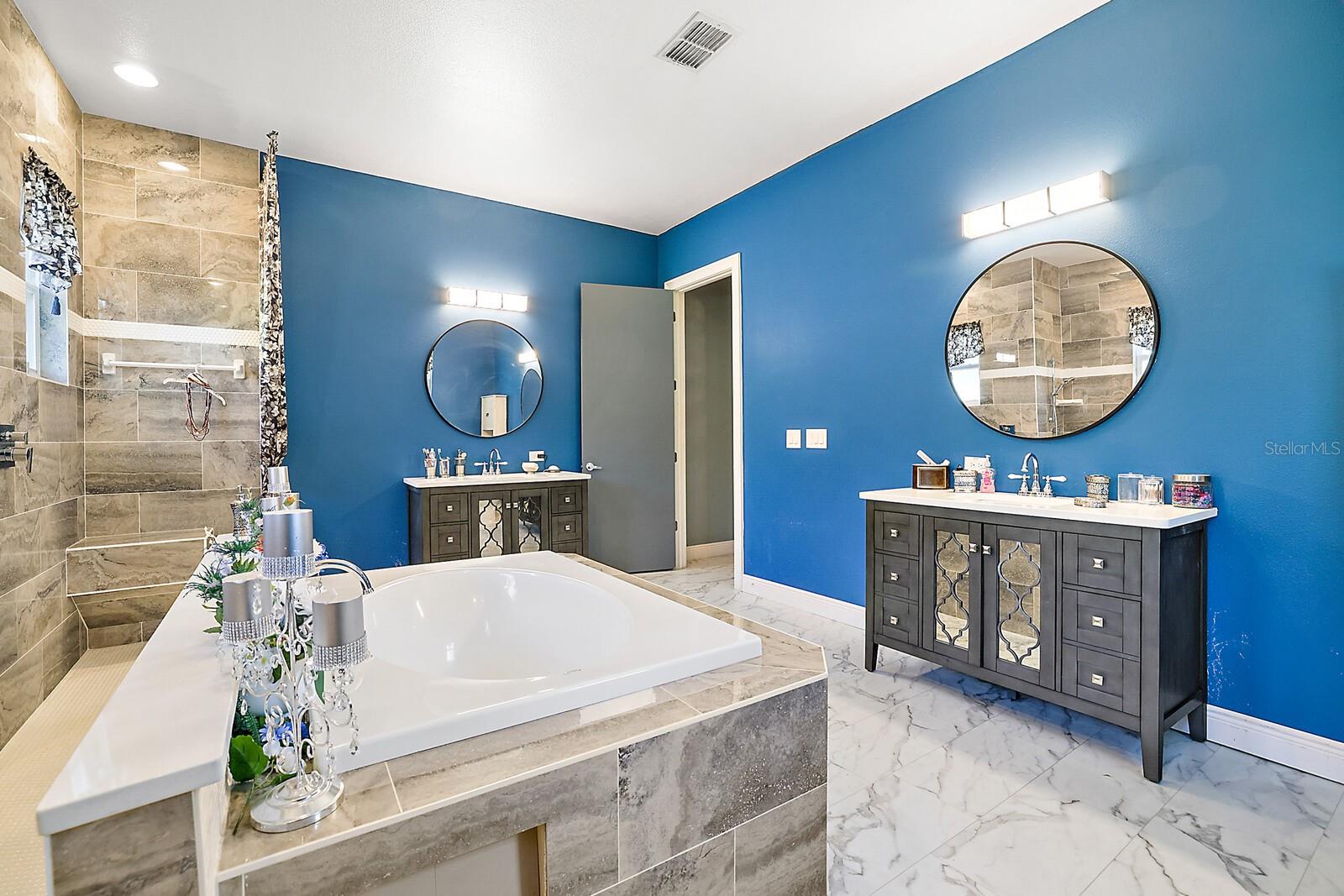 Image 22 of 35 For 4562 136th Lane