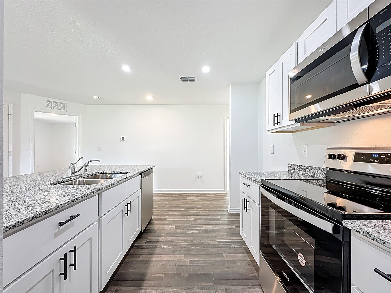 Image 23 of 29 For 241 Live Oak Boulevard