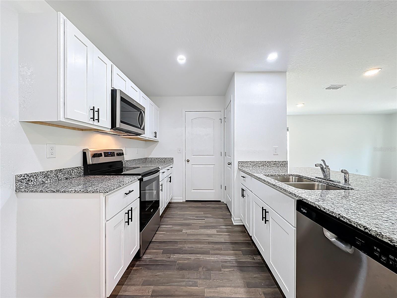 Image 26 of 29 For 241 Live Oak Boulevard