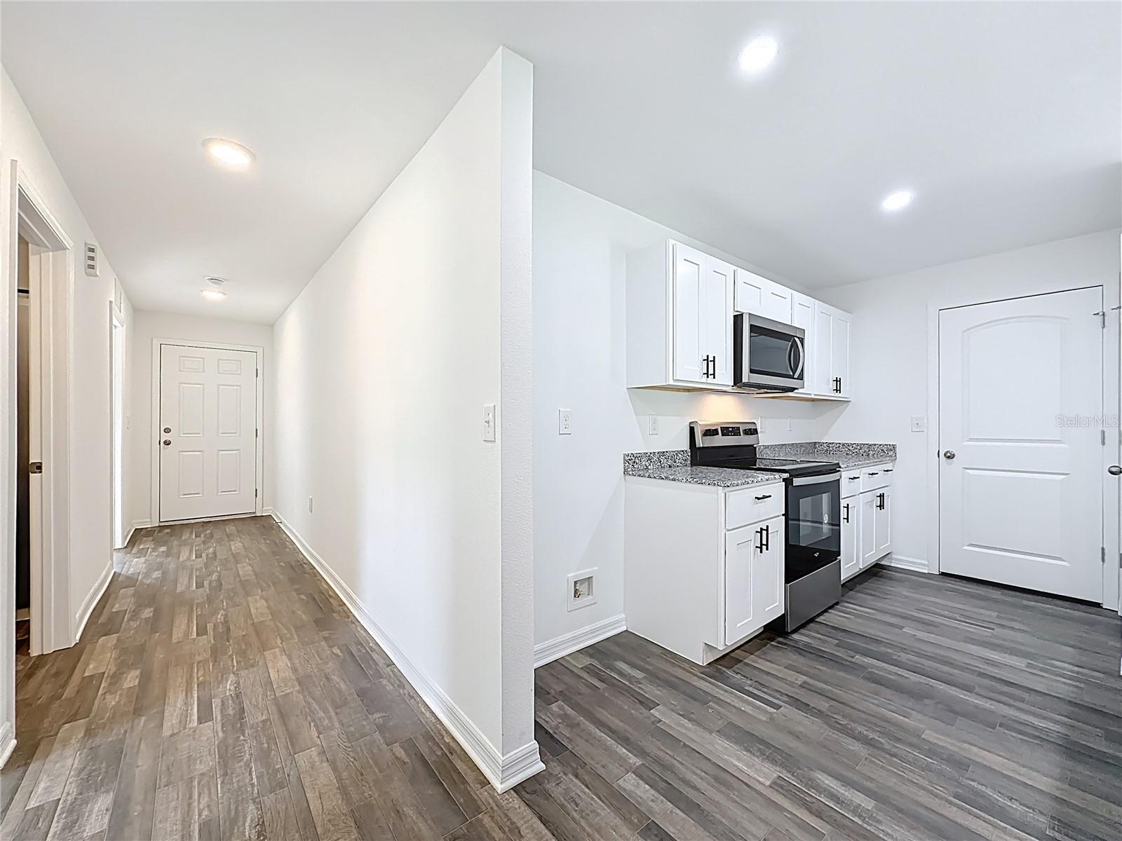 Image 28 of 29 For 241 Live Oak Boulevard