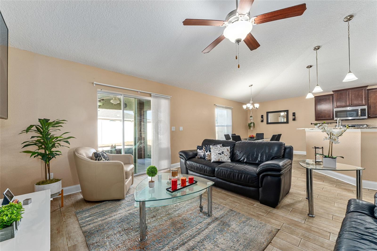 Image 20 of 89 For 9961 55th Avenue