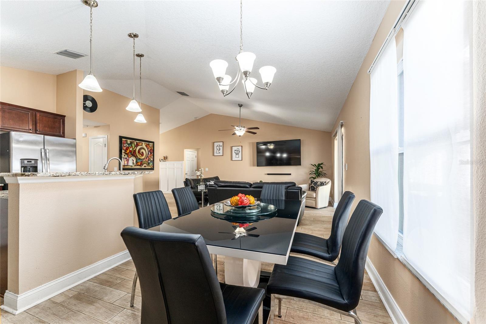 Image 24 of 89 For 9961 55th Avenue