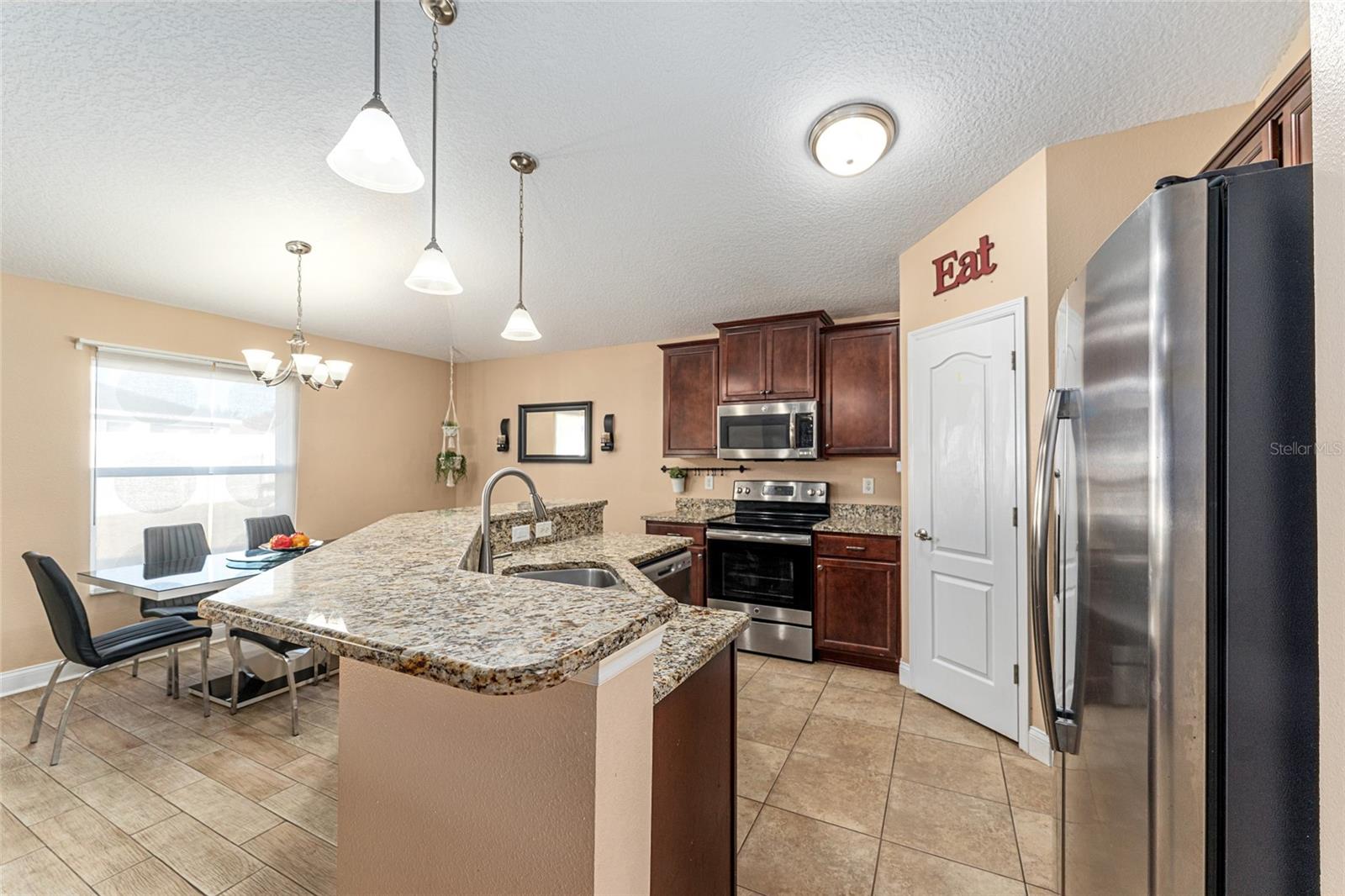 Image 29 of 89 For 9961 55th Avenue