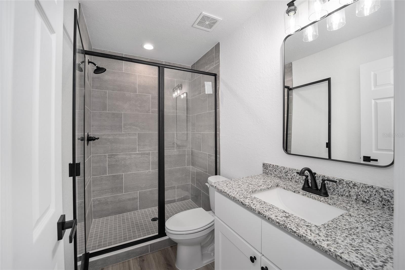 Image 16 of 35 For 22085 Anchor Boulevard