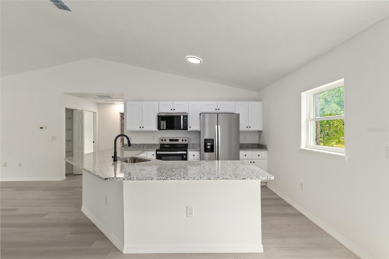 Image 4 of 35 For 22085 Anchor Boulevard