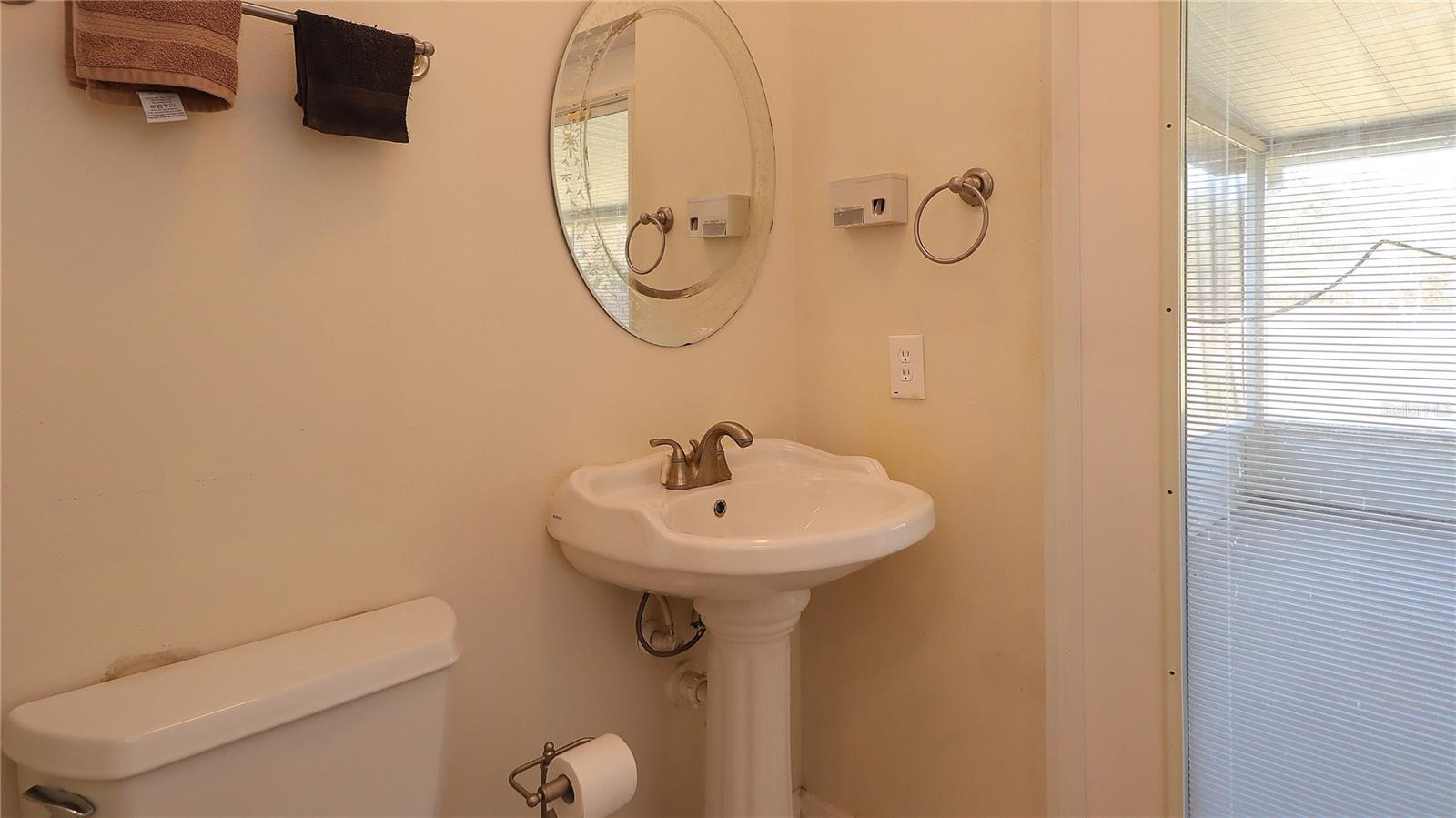 Image 24 of 46 For 7899 118th Court