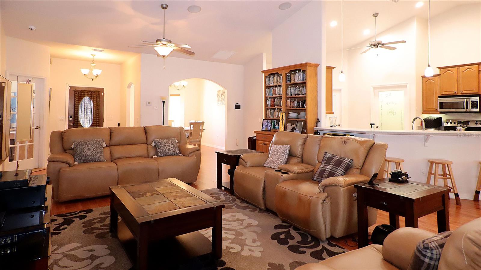 Image 6 of 46 For 7899 118th Court