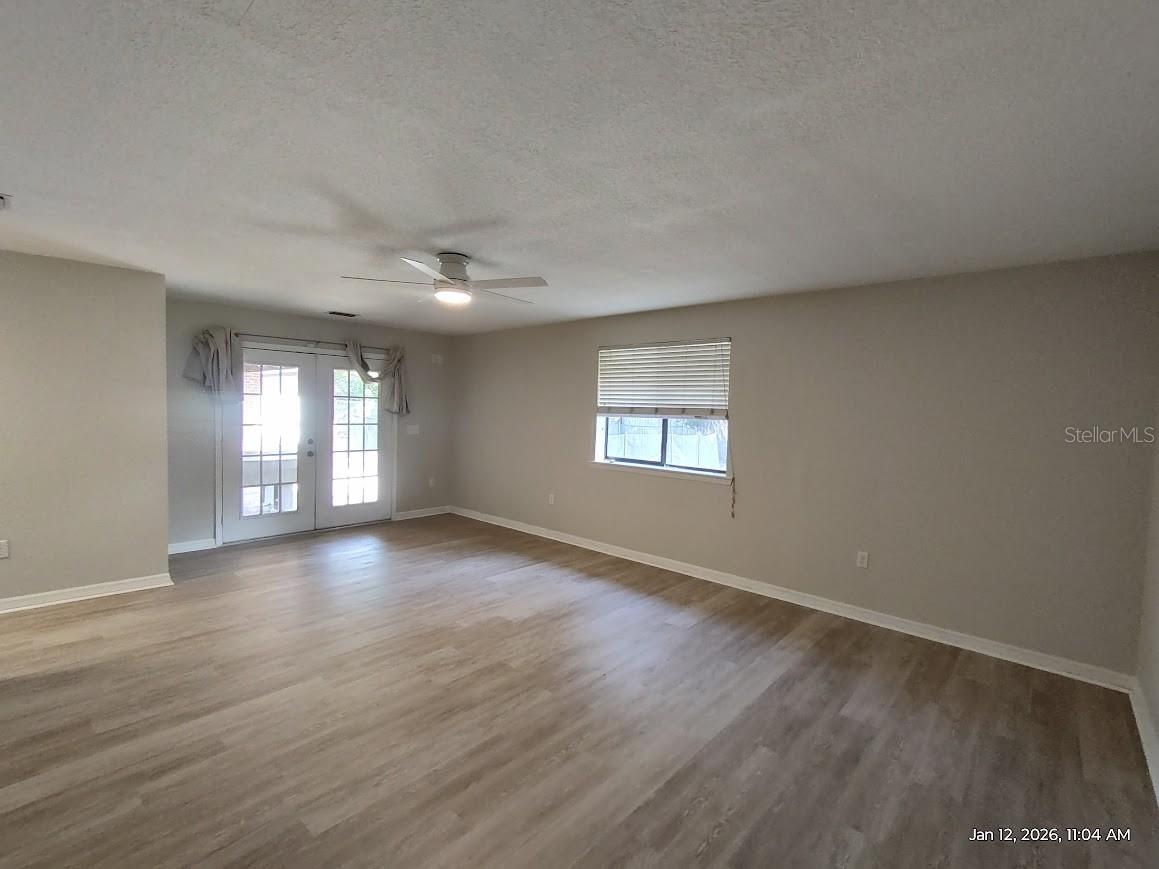 Image 19 of 32 For 311 47th Court