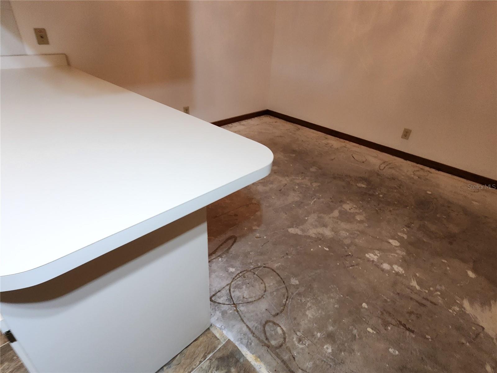 Image 13 of 40 For 3800 Silver Springs Boulevard 8