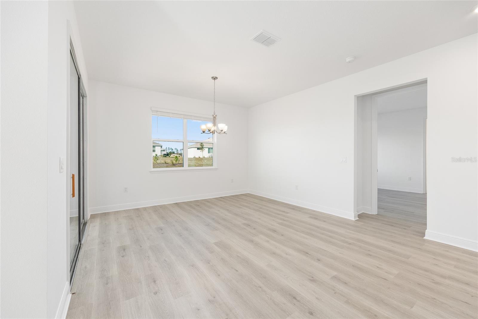 Image 13 of 39 For 10055 106th Circle