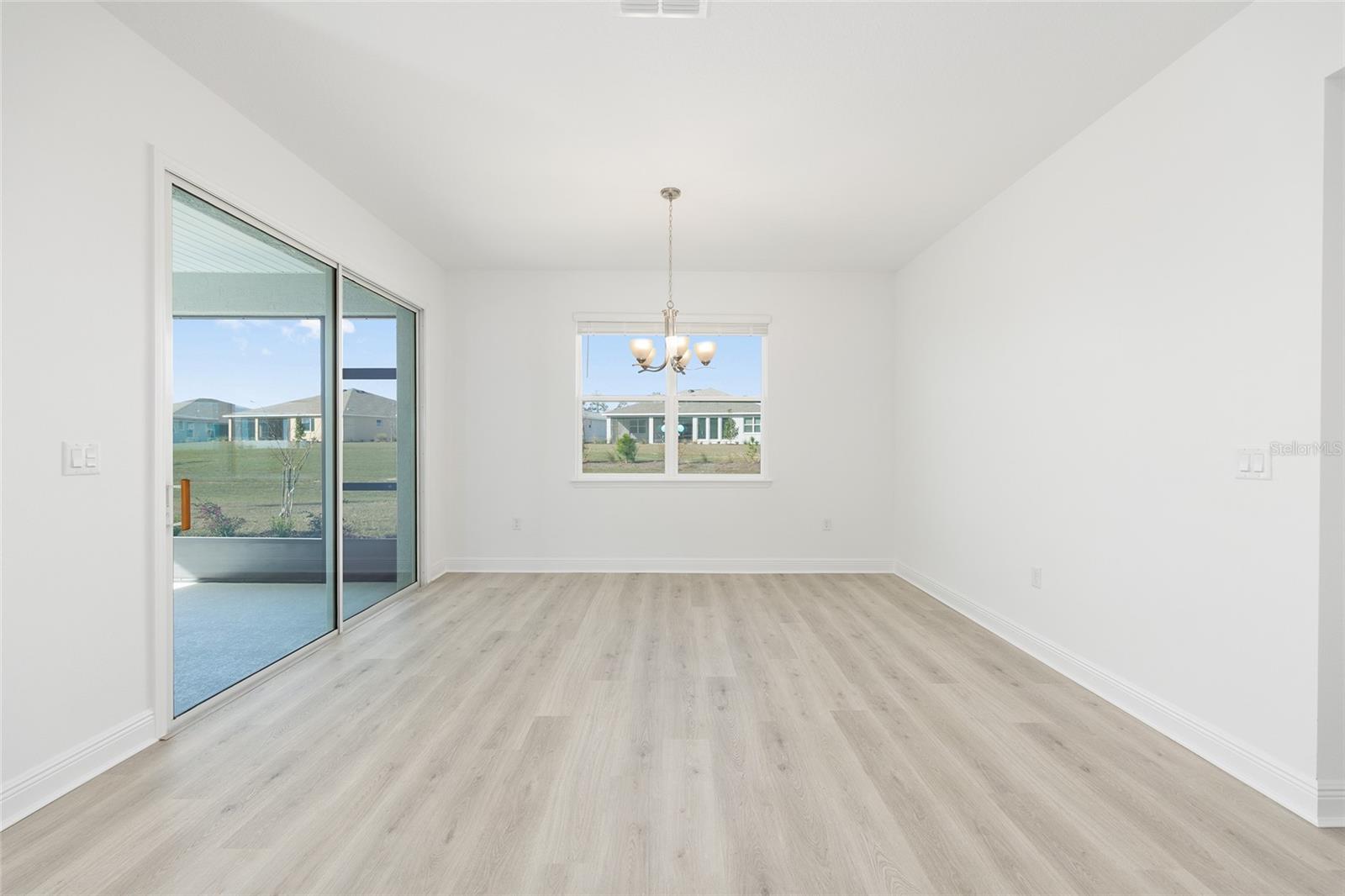 Image 14 of 39 For 10055 106th Circle