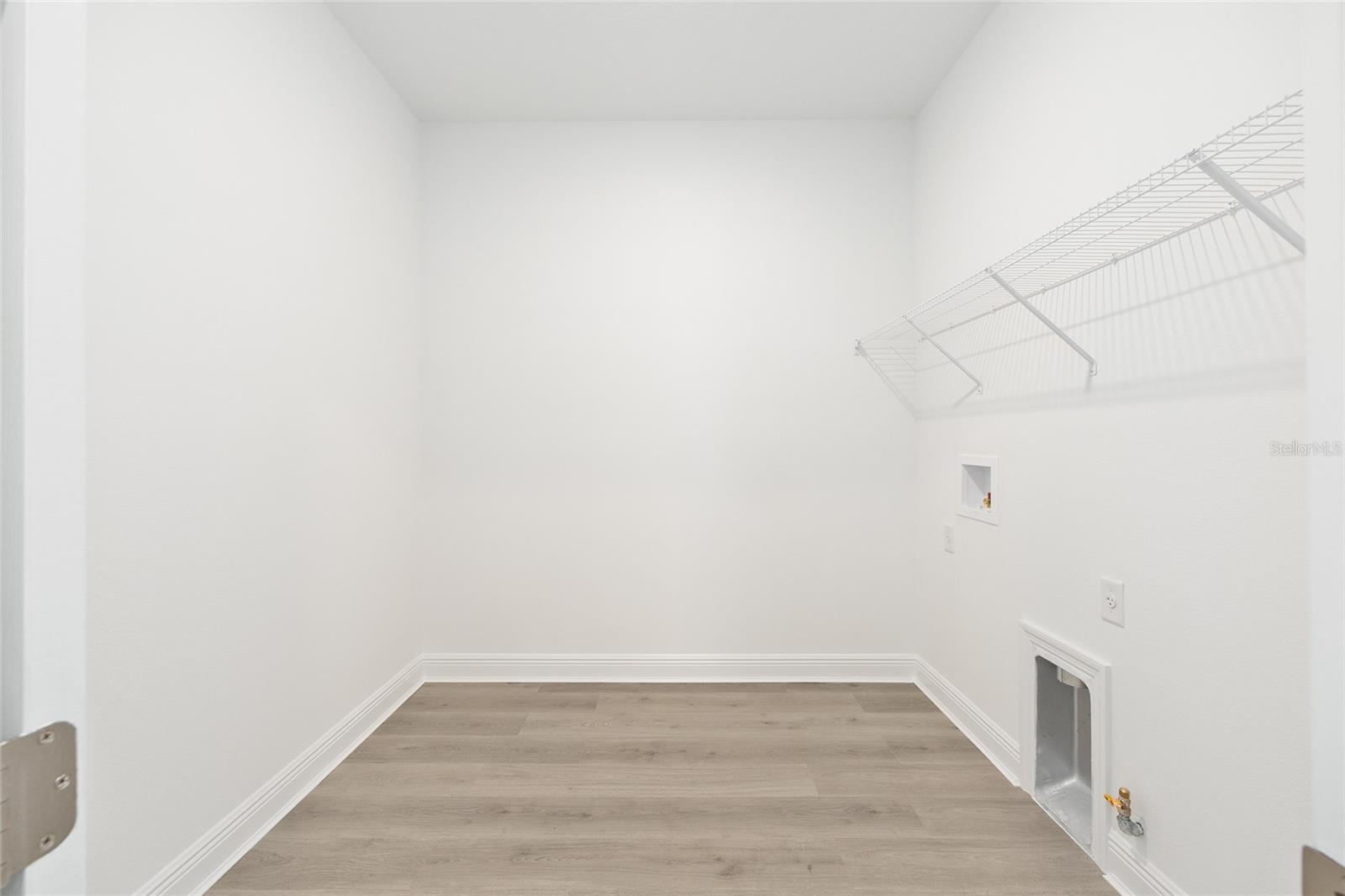 Image 32 of 39 For 10055 106th Circle