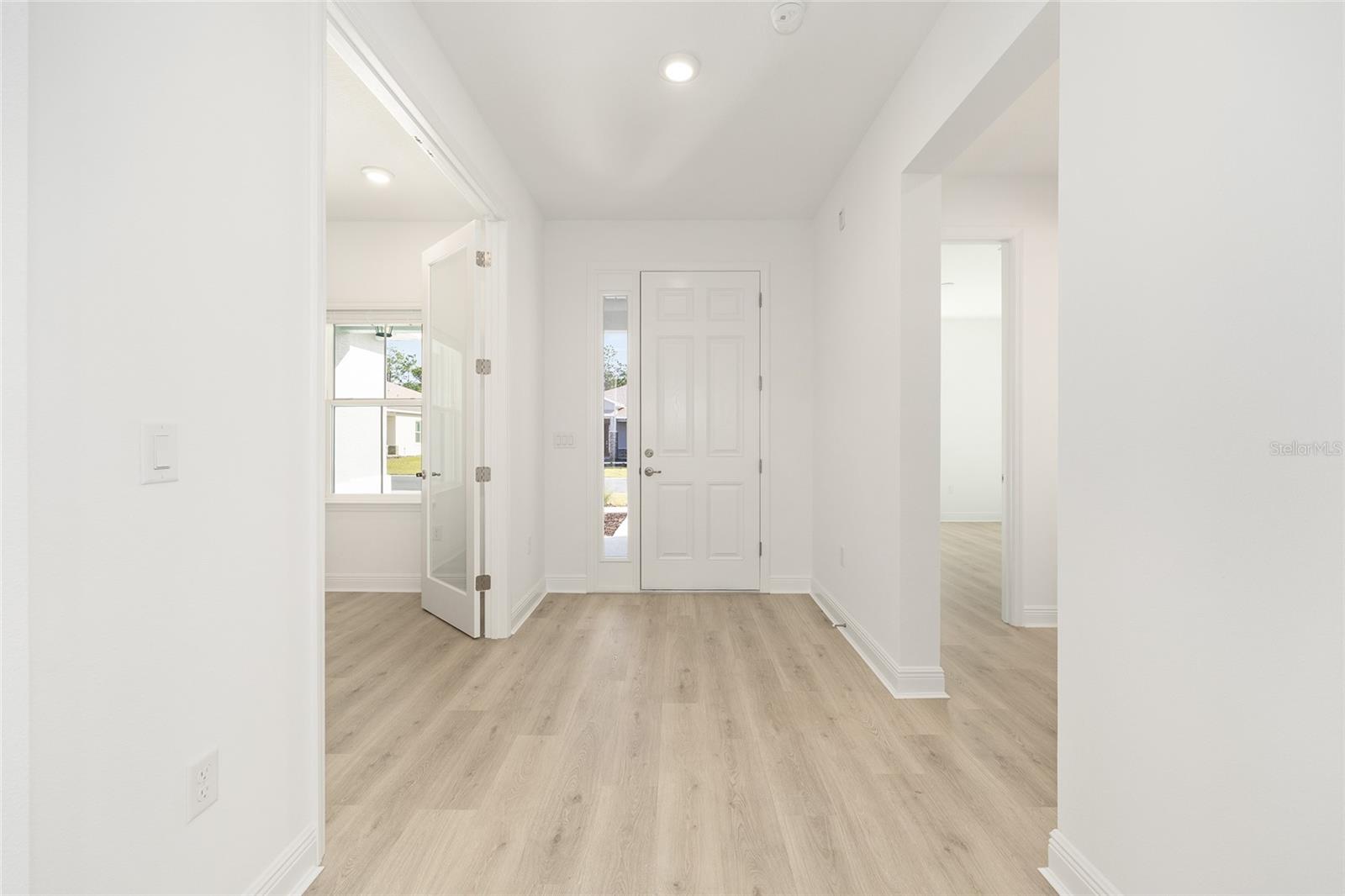 Image 9 of 39 For 10055 106th Circle