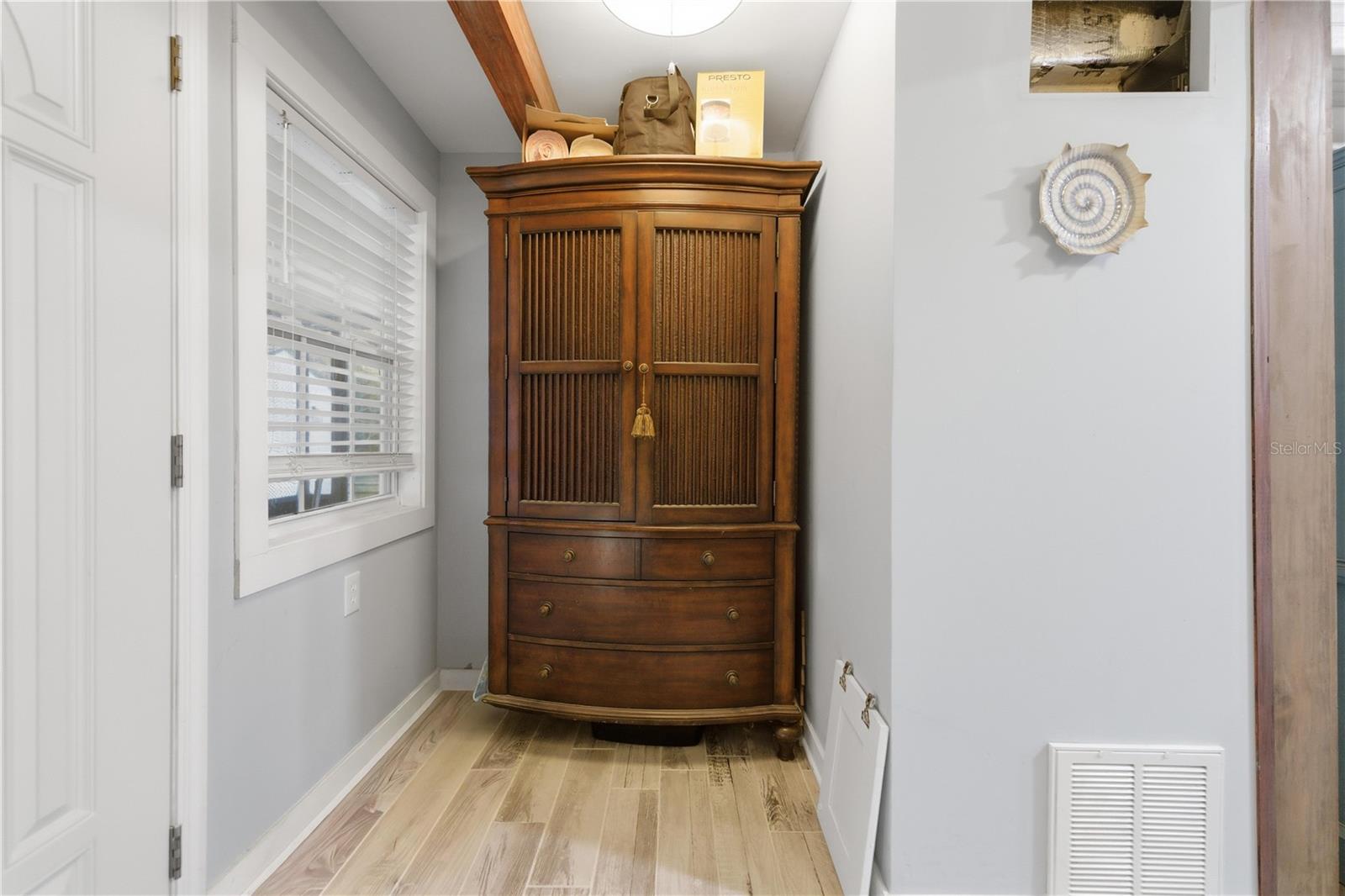 Image 12 of 47 For 118 Driftwood Lane