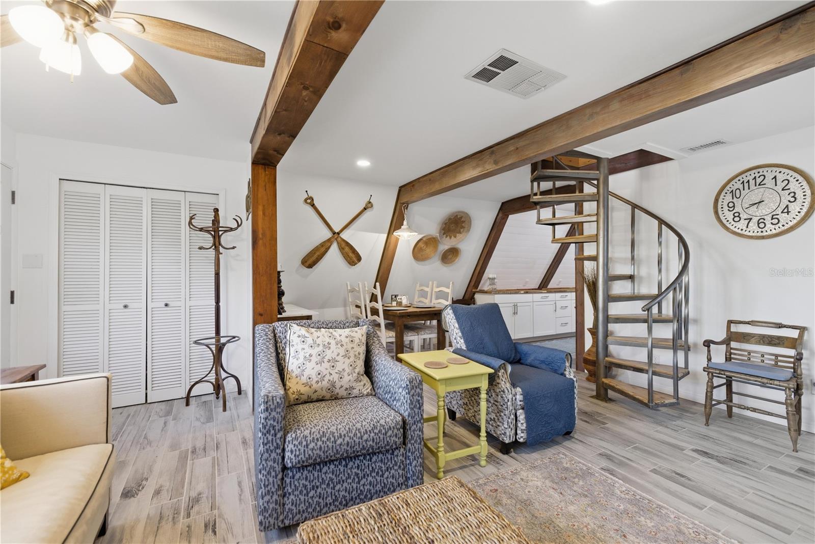 Image 16 of 47 For 118 Driftwood Lane