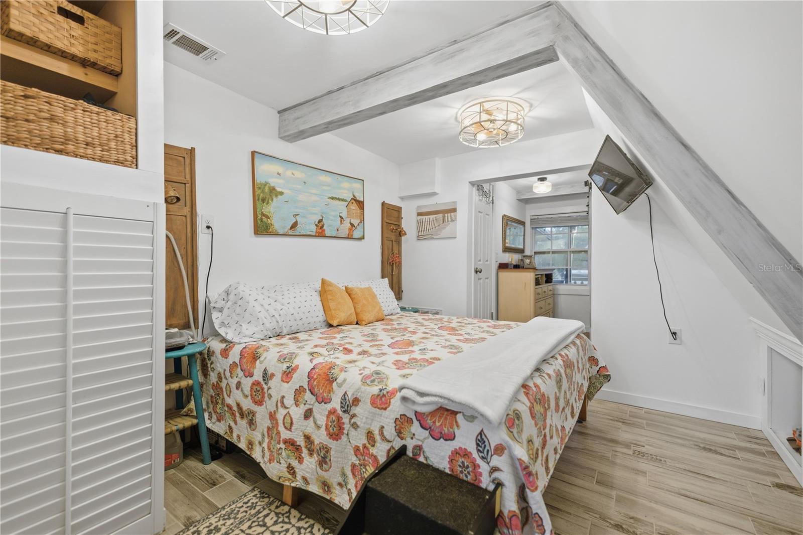 Image 17 of 47 For 118 Driftwood Lane