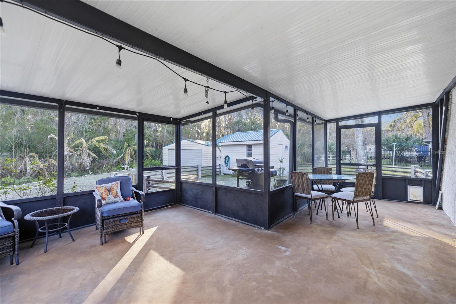 Image 35 of 47 For 118 Driftwood Lane