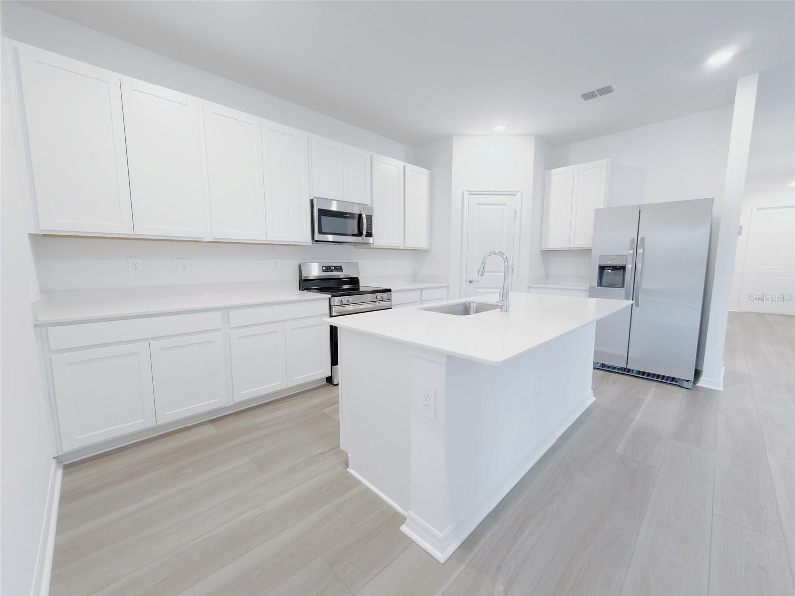 Image 4 of 17 For 8273 196th Court Road