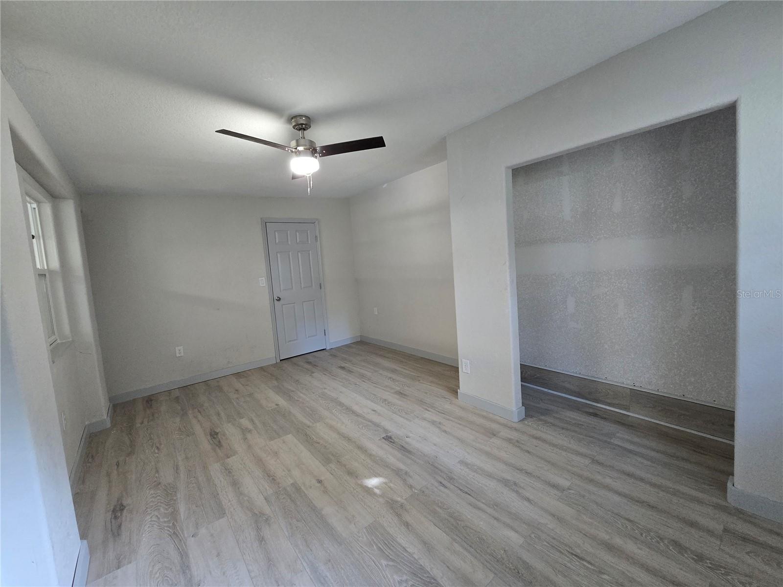 Image 23 of 41 For 2346 Cr 401  