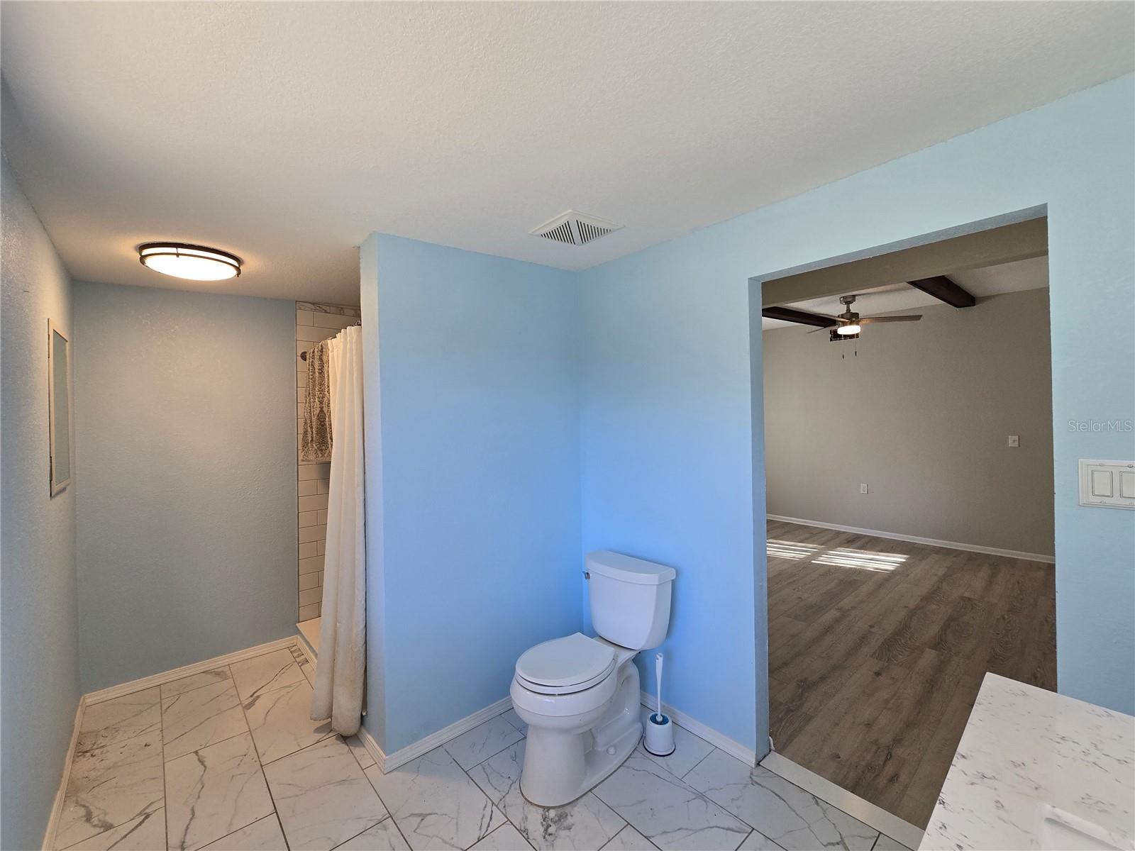 Image 33 of 41 For 2346 Cr 401  