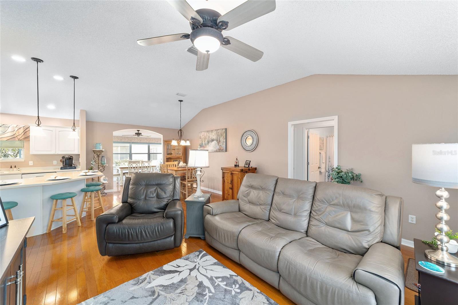 Image 10 of 46 For 3001 Egerton Place