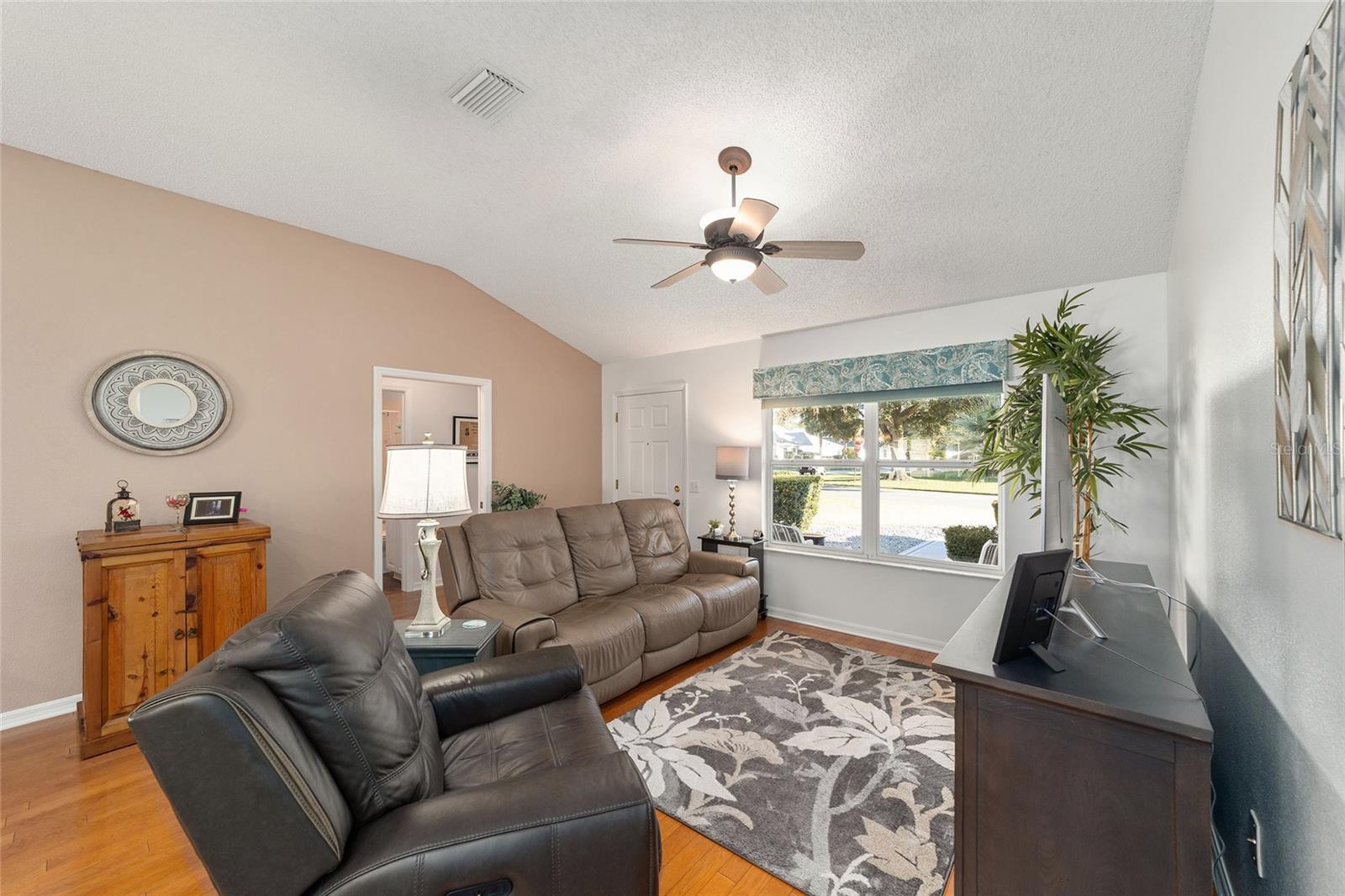 Image 7 of 46 For 3001 Egerton Place