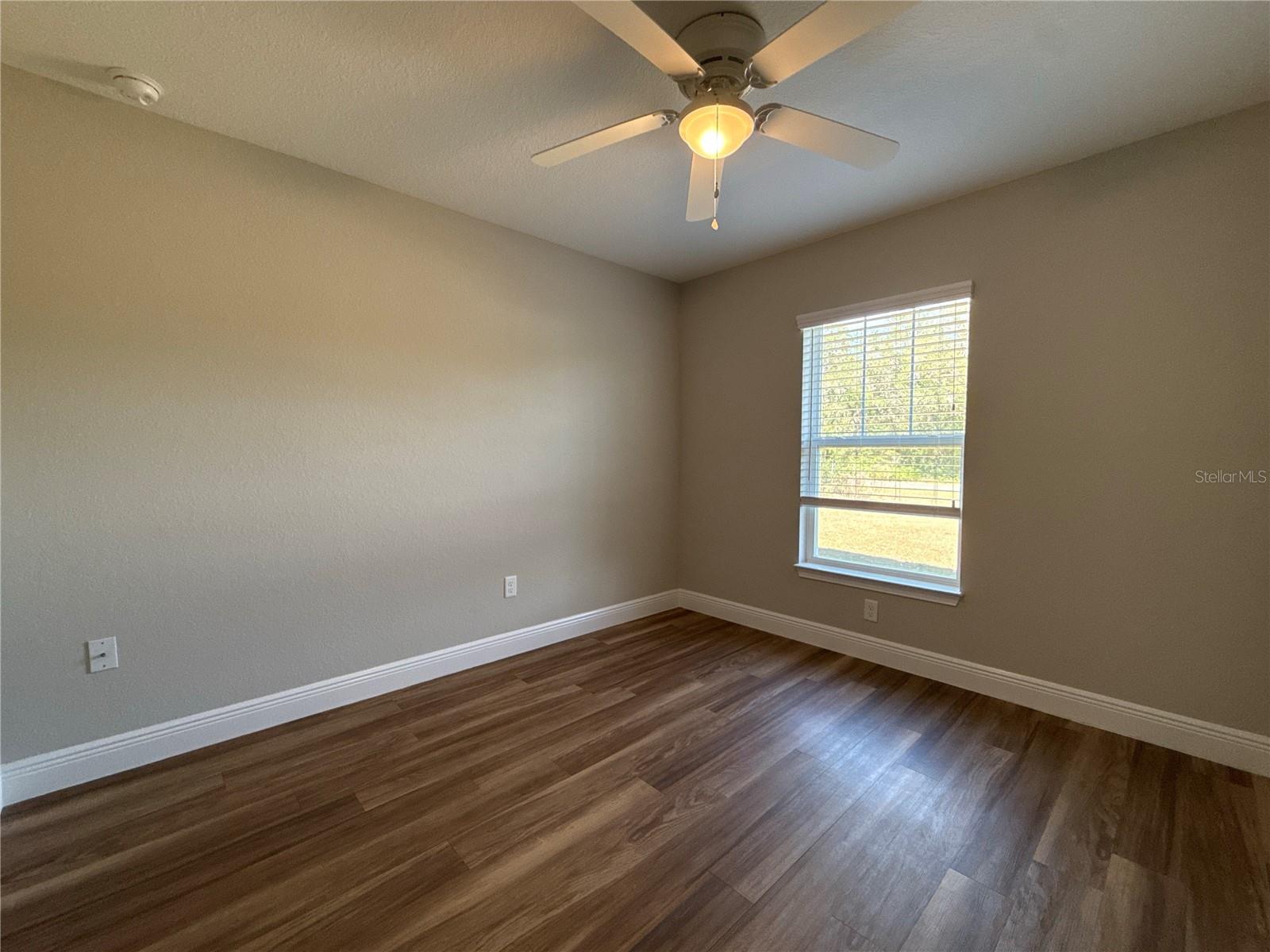 Image 11 of 22 For 309 Locust Road