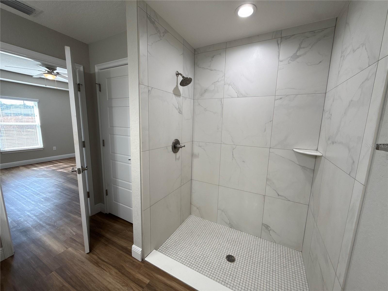 Image 14 of 22 For 309 Locust Road