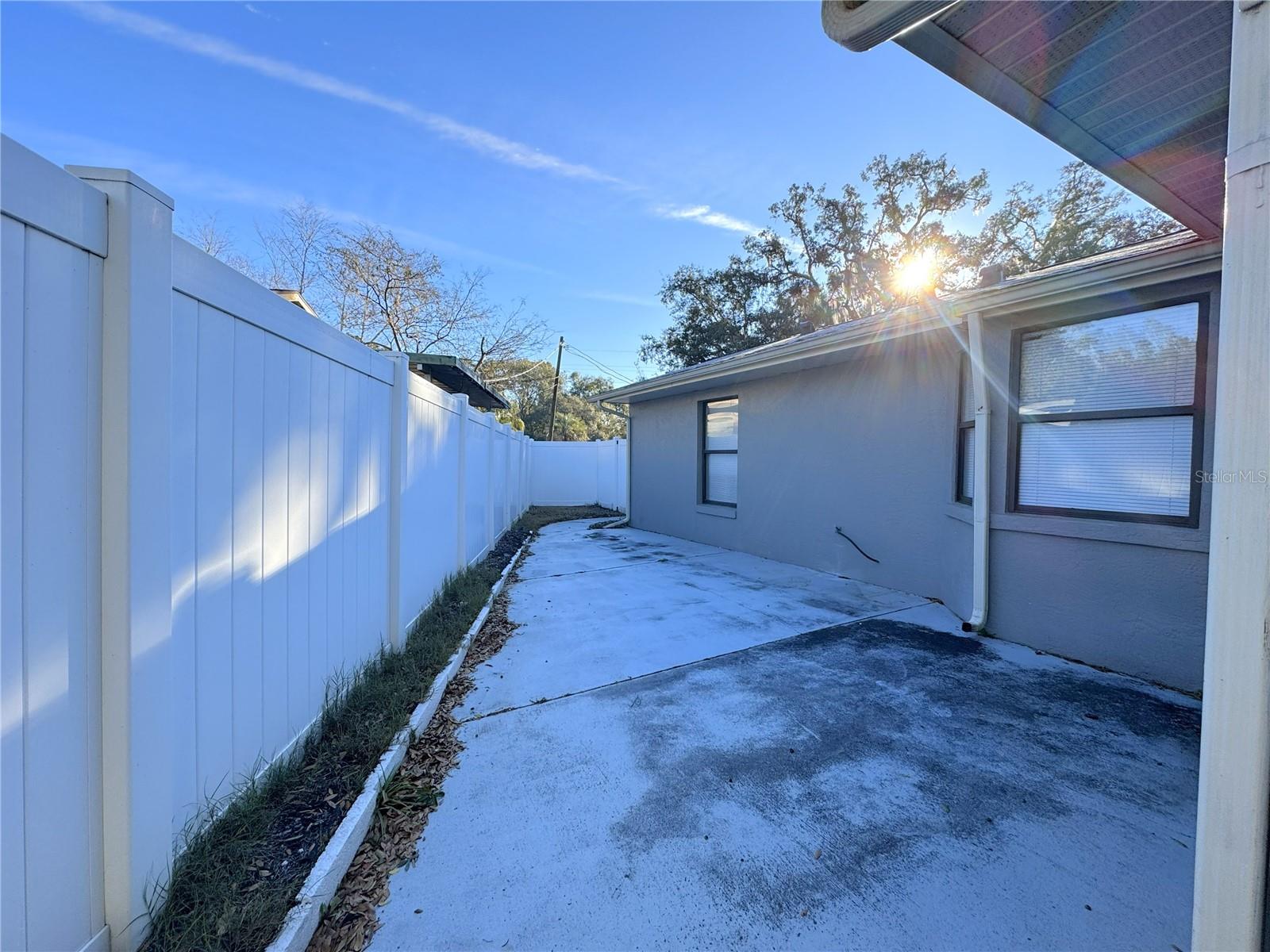 Image 15 of 18 For 1514 Poe Street