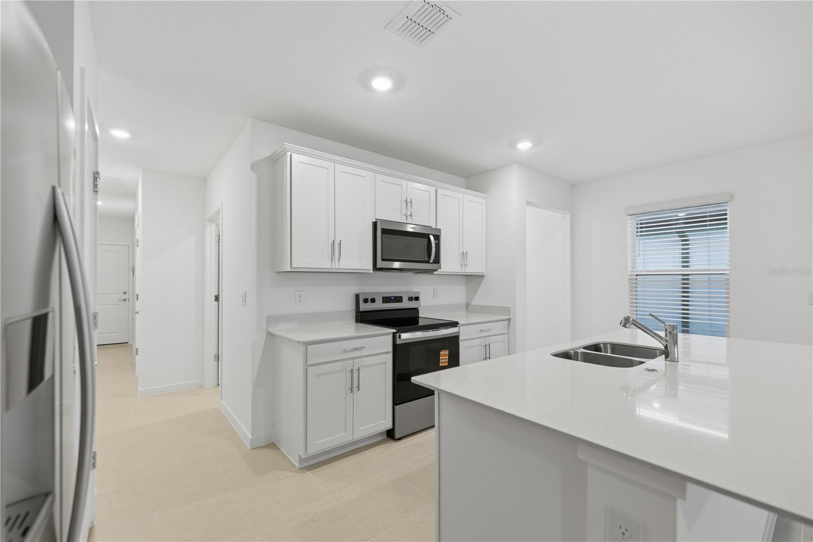 Image 12 of 28 For 6760 90th Loop