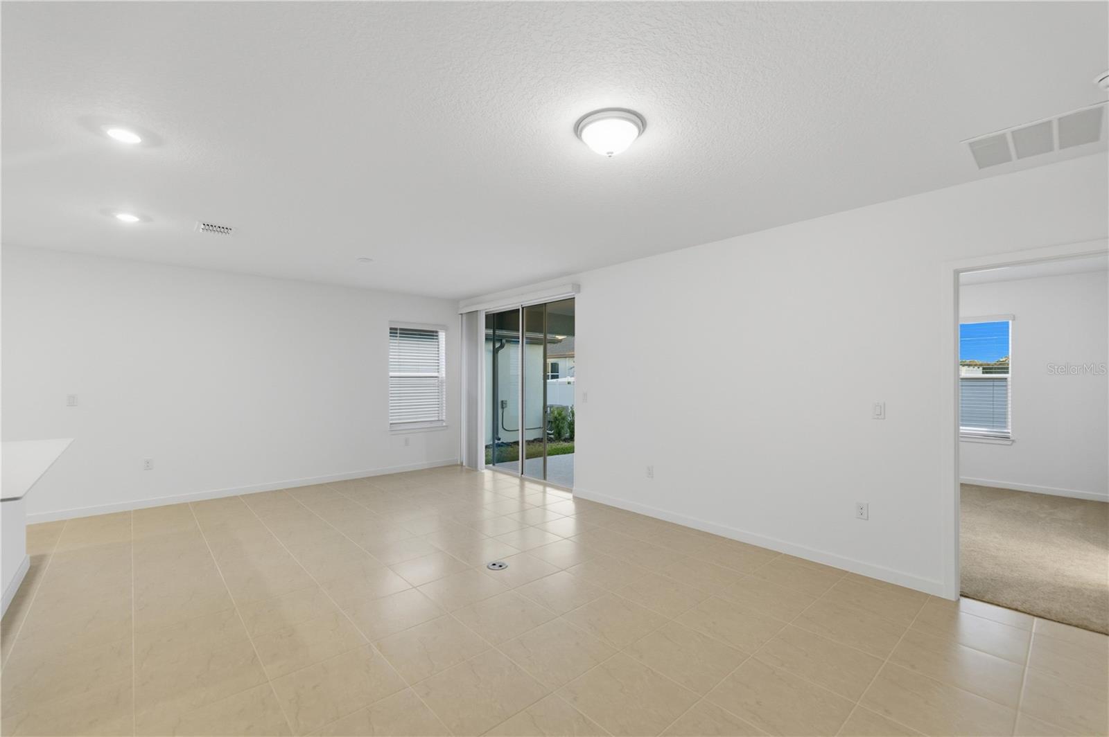 Image 13 of 28 For 6760 90th Loop