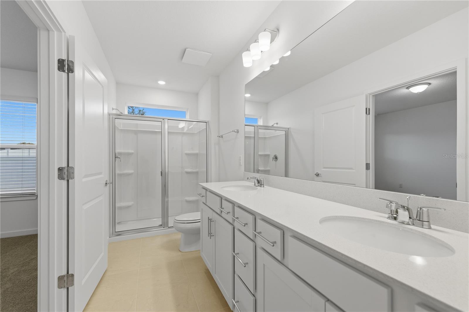 Image 17 of 28 For 6760 90th Loop