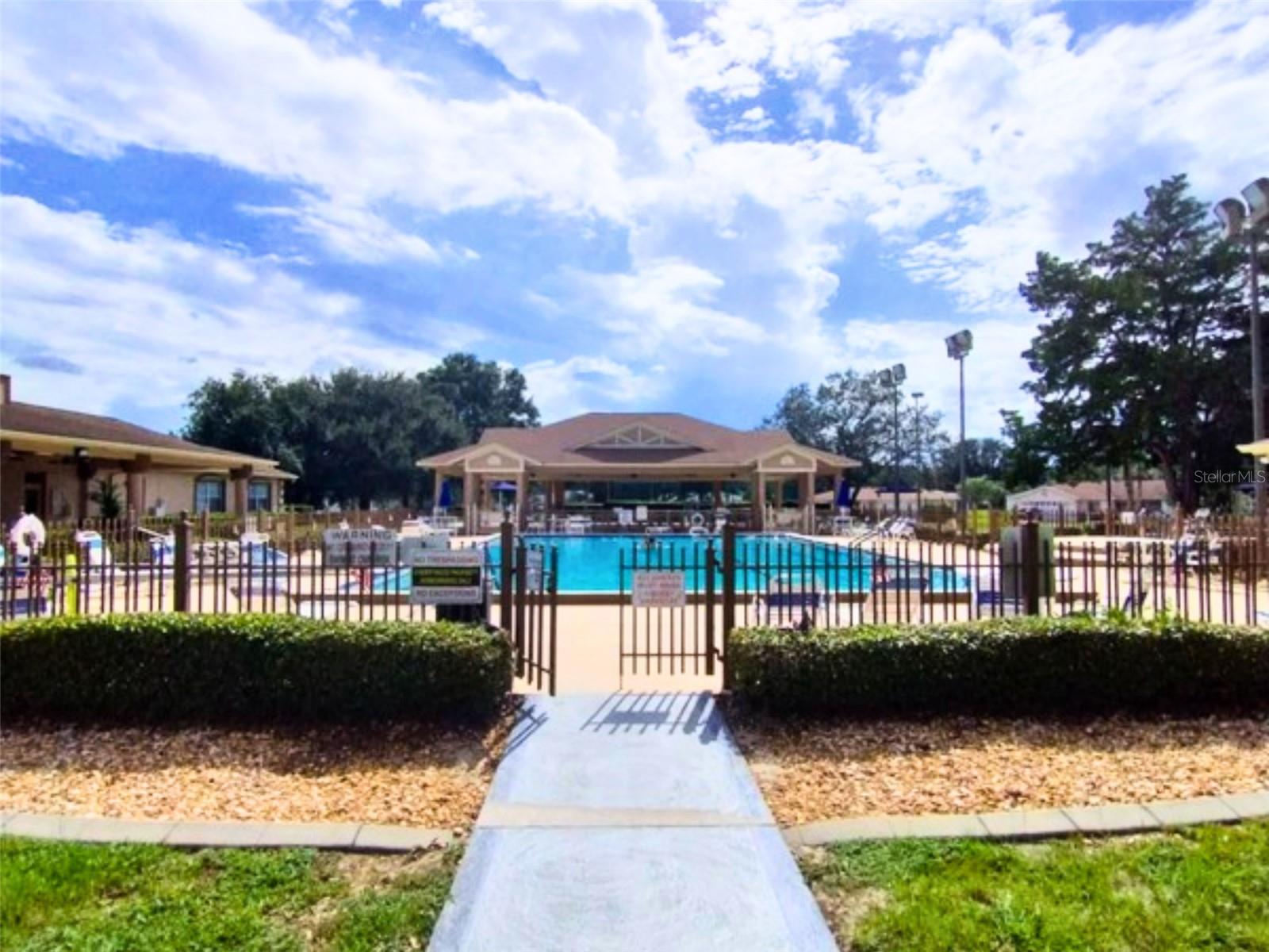 Image 10 of 13 For 6241 Sw 104 Lane