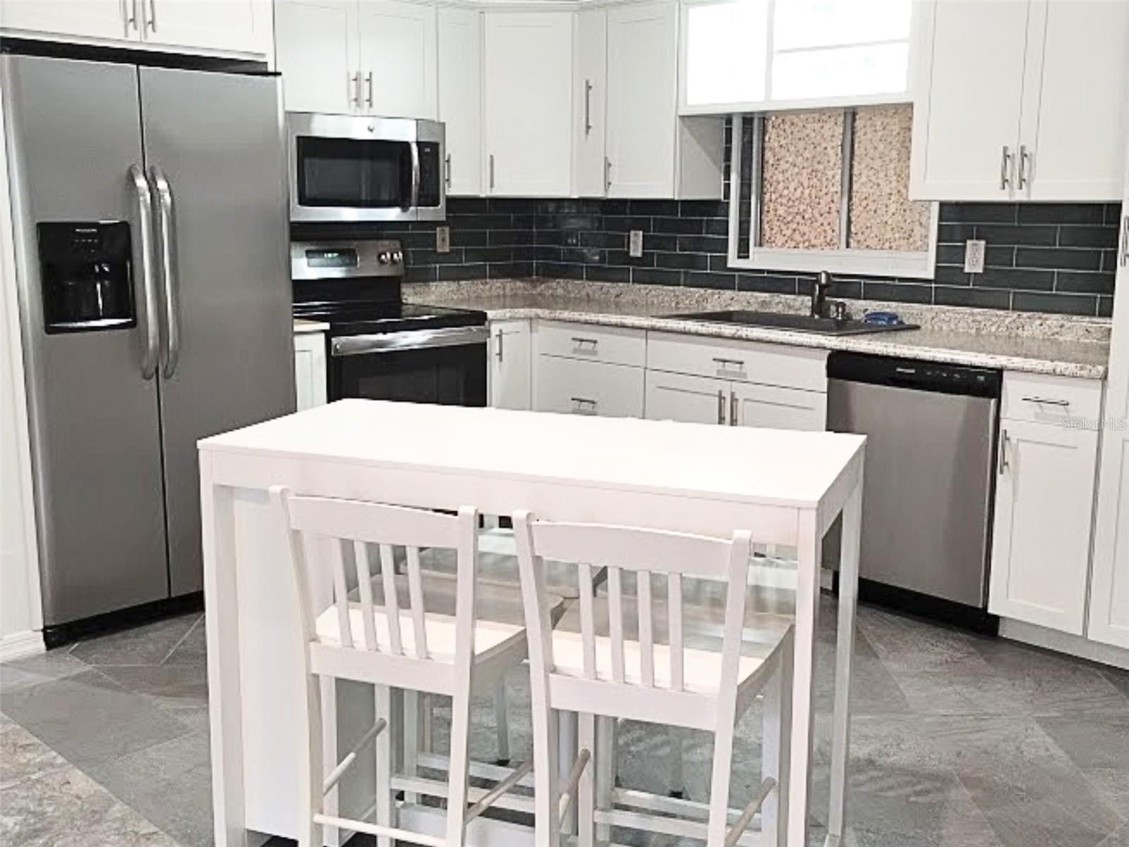 Image 6 of 13 For 6241 Sw 104 Lane